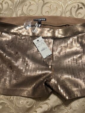 NWT EXPRESS SEQUIN ROSE GOLD SHORTS SZ:8